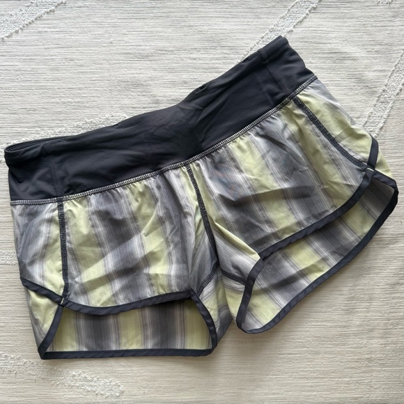 LULULEMON Speed Shorts Coal Citron Ombre- Size 4 (XS) - Picture 1 of 11
